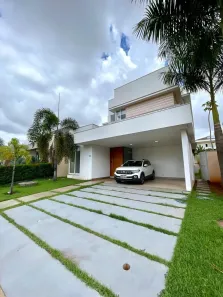 Casa de Condomínio com 4 Quartos para alugar, 274m² no Jardim Itália, Cuiabá
