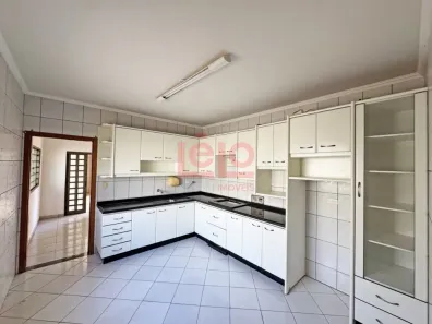 Casa com 3 Quartos à venda, 194m² no Jardim Santa Alice, Maringá