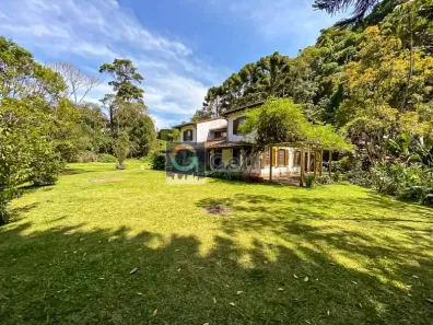Casa com 6 Quartos à venda, 350m² no Quarteirão Ingelheim, Petrópolis