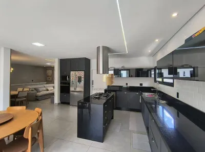 Casa de Condomínio com 3 Quartos à venda, 240m² no Roncáglia, Valinhos