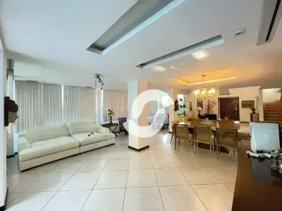 Casa de Condomínio com 4 Quartos à venda, 350m² no Itacoatiara, Niterói