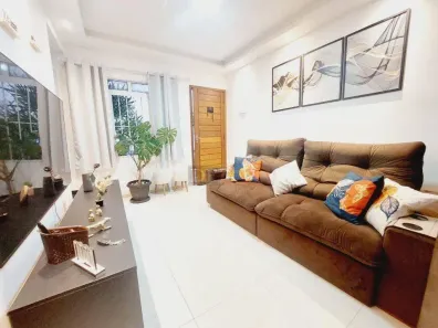 Sobrado com 2 Quartos para alugar, 59m² no Vila Araguaia, São Paulo