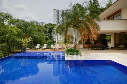 Casa com 5 Quartos à venda, 881m² no Santo Amaro, São Paulo