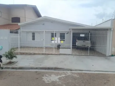Casa com 3 Quartos para alugar, 160m² no Centro, Sumaré