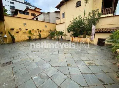 Casa com 3 Quartos à venda, 182m² no Arvoredo, Contagem