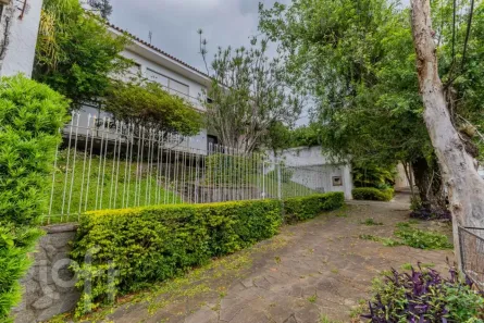 Casa com 3 Quartos à venda, 392m² no Boa Vista, Porto Alegre
