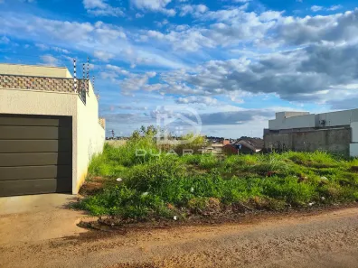 Lote/Terreno à venda, 346m² no Residencial Centenário, Anápolis