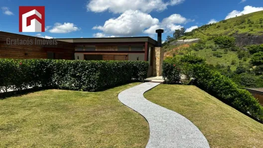 Casa de Condomínio com 4 Quartos à venda, 325m² no Itaipava, Petrópolis