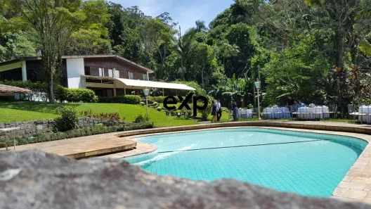 Fazenda/Sítio com 8 Quartos para venda ou aluguel, 600m² no Cidade Intercap, Taboão da Serra