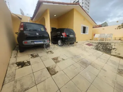 Casa com 4 Quartos à venda, 168m² no Lagoa Nova, Natal
