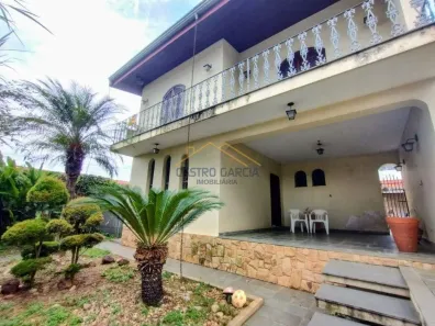 Casa com 3 Quartos para alugar, 241m² no Vila Frezzarim, Americana