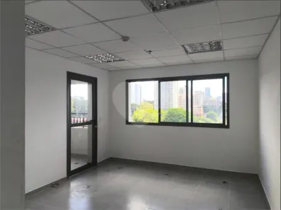 Sala Comercial para alugar, 31m² no Santo Amaro, São Paulo