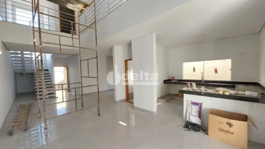 Casa com 3 Quartos à venda, 270m² no Aclimação, Uberlândia