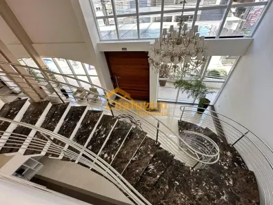 Apartamento com 3 Quartos para alugar, 148m² no América, Joinville