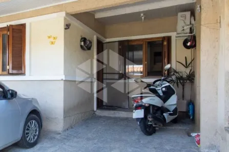 Casa com 3 Quartos para alugar, 60m² no Hípica, Porto Alegre