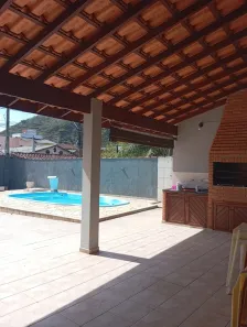 Casa com 3 Quartos para alugar, 185m² no Sumaré, Caraguatatuba