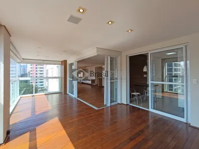 Apartamento com 3 Quartos para alugar, 210m² no Vila Olímpia, São Paulo