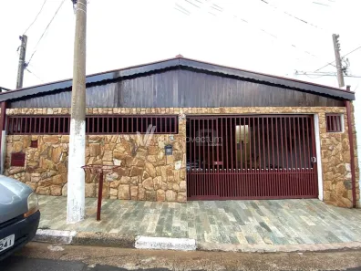 Casa com 3 Quartos à venda, 143m² no Jardim García, Campinas