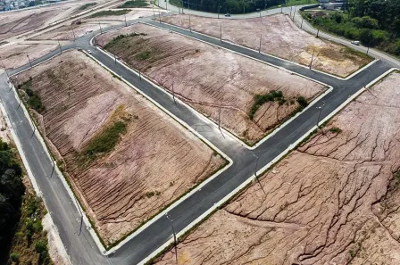 Lote/Terreno à venda, 180m² no Lamenha Grande, Almirante Tamandaré