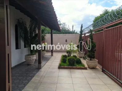 Casa com 4 Quartos à venda, 163m² no Industrial, Contagem