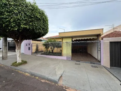 Casa com 2 Quartos à venda, 138m² no Jardim Brasil (Vila Xavier), Araraquara