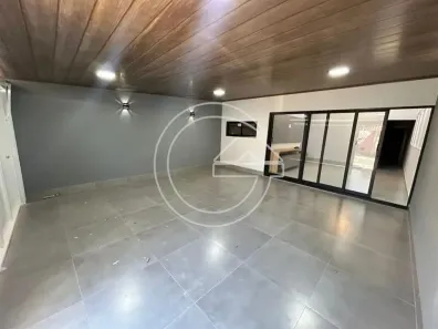 Casa com 3 Quartos à venda, 135m² no Centro, Marília