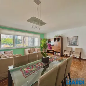 Apartamento com 3 Quartos à venda, 128m² no Aclimação, São Paulo