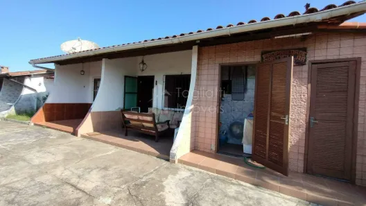 Casa de Condomínio com 4 Quartos à venda, 90m² no XV de Novembro, Araruama