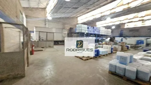 Galpão/Depósito/Armazém à venda, 1780m² no Canhema, Diadema