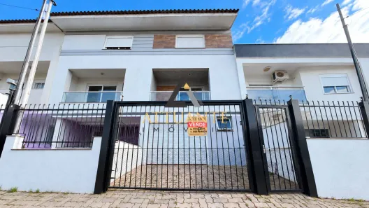 Sobrado com 2 Quartos à venda, 82m² no São Virgílio, Caxias do Sul