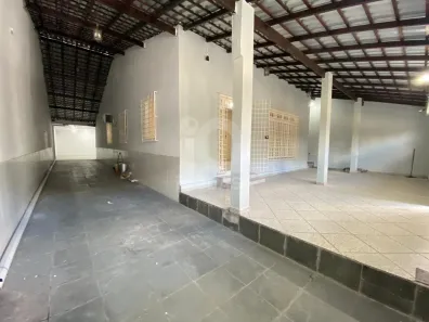 Casa com 4 Quartos à venda, 360m² no Parque 10 de Novembro, Manaus