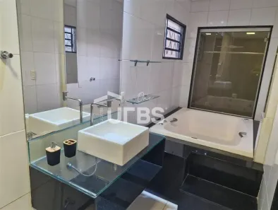 Casa com 4 Quartos à venda, 360m² no Setor Urias Magalhães, Goiânia