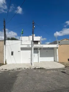 Casa com 5 Quartos à venda, 264m² no Vila União, Fortaleza