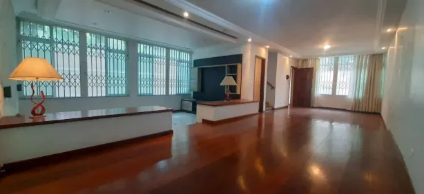 Sobrado com 3 Quartos para alugar, 433m² no Vila Floresta, Santo André