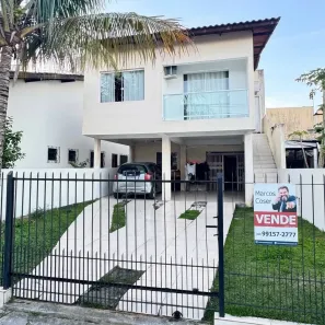 Sobrado com 2 Quartos à venda, 140m² no Centro, Palhoça