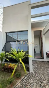 Casa com 4 Quartos à venda, 170m² no Novo Mundo, Uberlândia