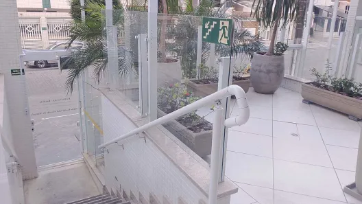 Apartamento com 2 Quartos para venda ou aluguel, 80m² no Guilhermina, Praia Grande