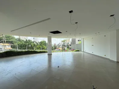 Ponto Comercial para alugar, 235m² no Santa Lúcia, Belo Horizonte