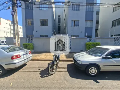 Apartamento com 3 Quartos para alugar, 53m² no Santa Mônica, Uberlândia