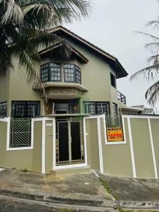 Sobrado com 3 Quartos à venda, 286m² no Jardim Terras de São João, Jacareí