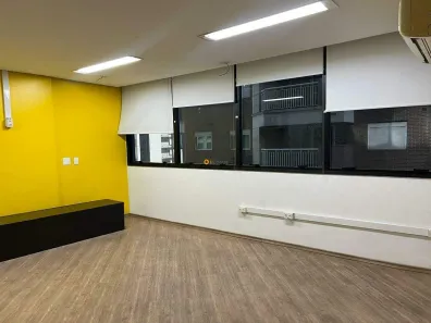 Sala Comercial à venda, 36m² no Vila Olímpia, São Paulo
