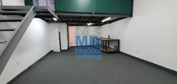 Galpão/Depósito/Armazém à venda, 150m² no Jardim Internacional, São Paulo