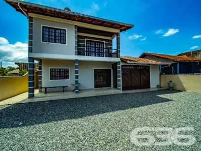 Sobrado com 4 Quartos à venda, 190m² no Costeira, Balneário Barra do Sul