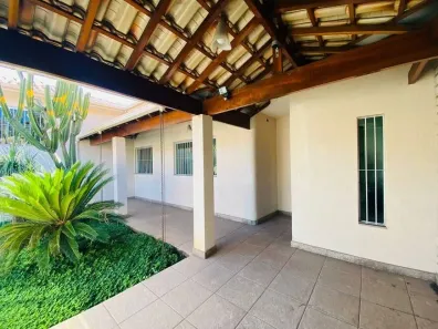 Casa com 3 Quartos à venda, 234m² no Jardim Riacho das Pedras, Contagem