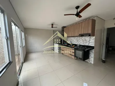 Casa com 3 Quartos à venda, 70m² no Petrópolis, Várzea Grande