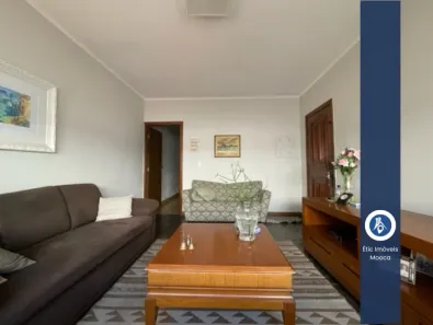 Casa com 3 Quartos à venda, 180m² no Vila Bertioga, São Paulo