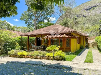 Casa de Condomínio com 2 Quartos à venda, 500m² no Araras, Petrópolis