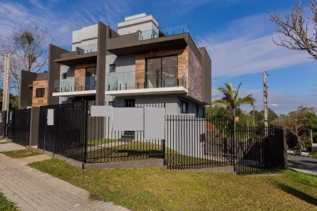 Sobrado com 4 Quartos à venda, 176m² no Abranches, Curitiba