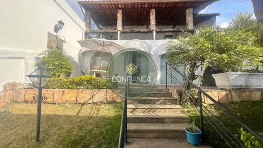 Casa com 4 Quartos à venda, 158m² no Sagrada Família, Belo Horizonte