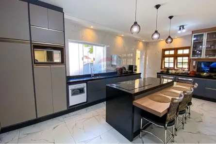 Casa com 3 Quartos à venda, 226m² no Vila Rezende, Piracicaba